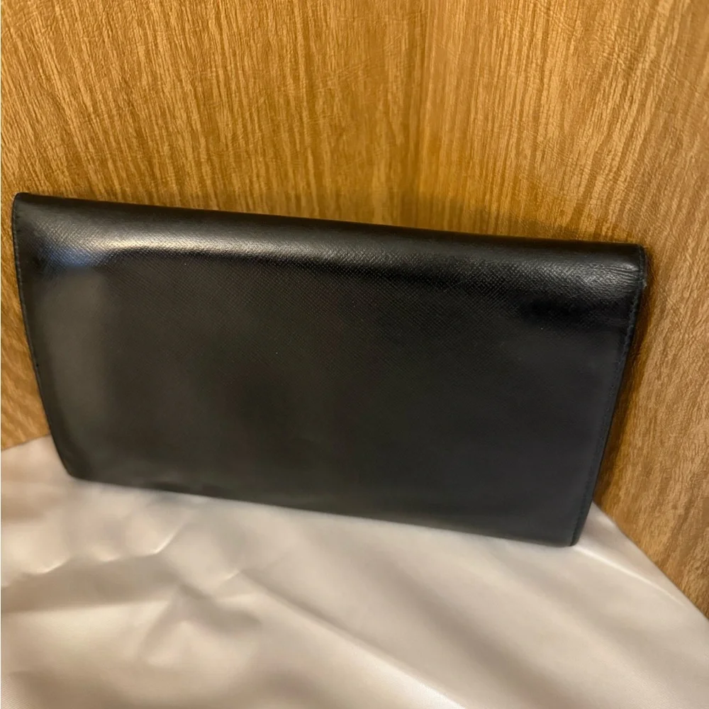 Ferragamo Black Saffiano Leather Continental Wallet – Moderate Wear